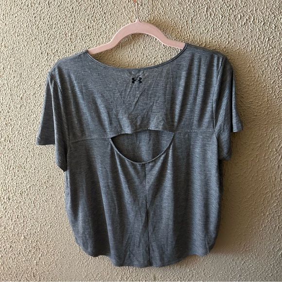 NWT Under Armour Cut-Out Back Short Sleeve T-Shirt - Picture 4 of 4